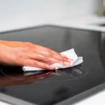 1 Easy Paper Towel Trick Keeps Glass Cooktops Spotless